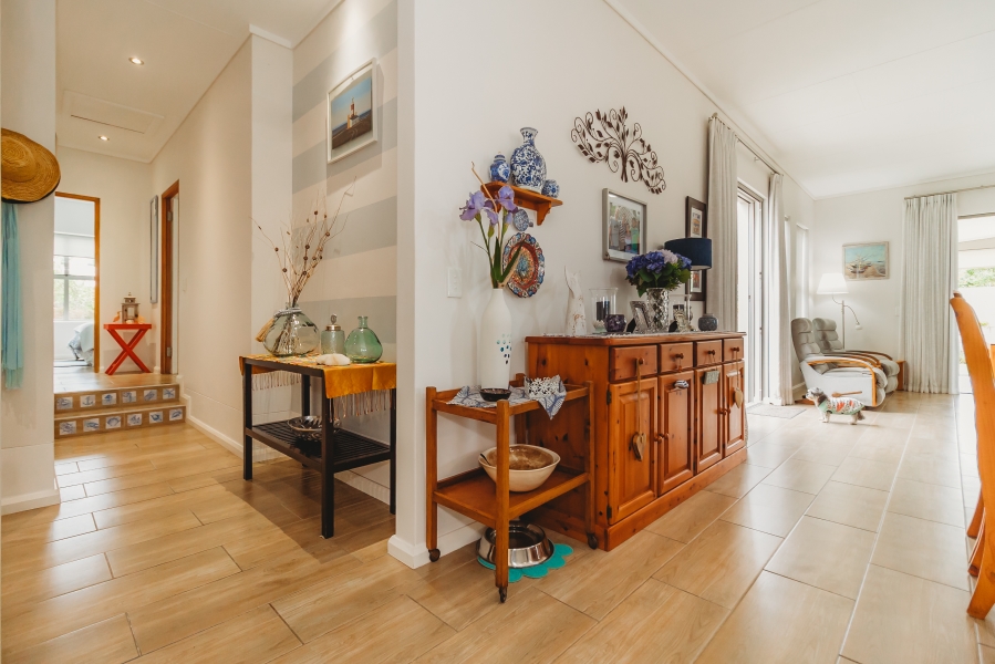 4 Bedroom Property for Sale in Mont Fleur Mountain Estate Western Cape